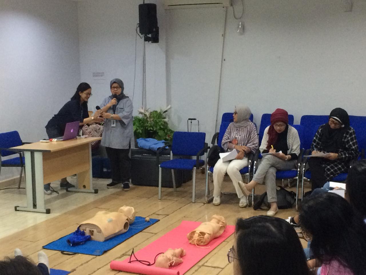 Pelatihan Bantuan Hidup Dasar - ICU Dewasa RSCM - Anestesiologi Dan ...